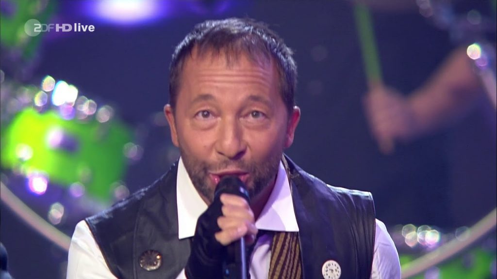 Este oficial, Dj Bobo va veni in Romania